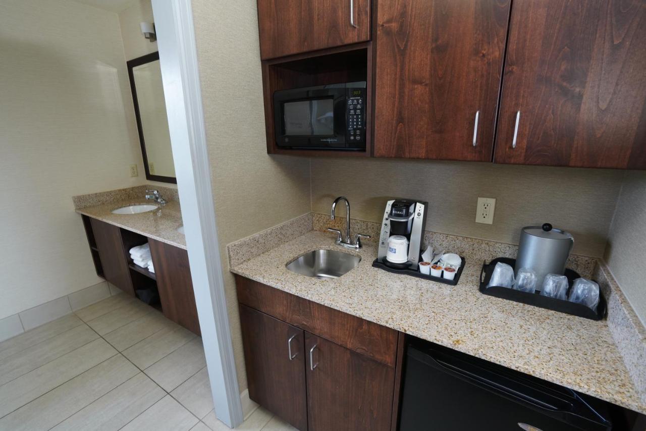 Creekside Hotel & Suites Canyonville Buitenkant foto